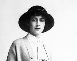  Agatha Christie